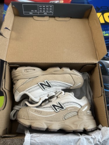 New balance 1000 sneakers - new,