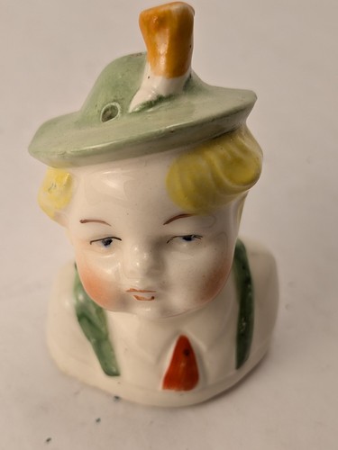 Statuina ceramica ragazzo