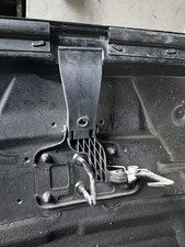 8T0823480 AGGANCIO SERRATURA