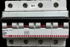 Interruttore magnetotermico 100A 4p