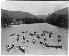 Canotti sul lago, persone