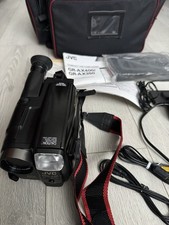 Videocamera JVC GR-AX400E
