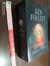 LIBRO- I pilastri della terra  Ken Follett  pubblicato da Mondadori 