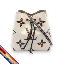 Louis Vuitton Monogram Jungle