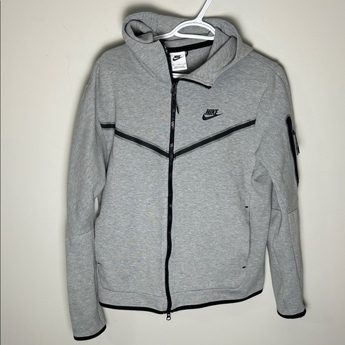 Nike heather gray tech fleece - tech,