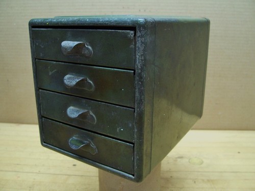 Contenitore porta attrezzi