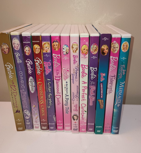Lot barbie dvds - of,