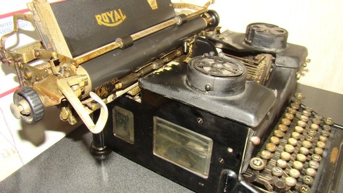 Macchina scrivere royal - da,