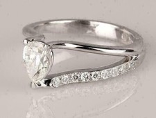 Anello di fidanzamento in oro