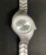 Orologio Futuro Stile Retrò
