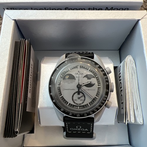 Swatch omega moonswatch - omega,