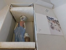 STUNNING LLADRO SPAIN FIGURINE