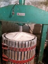 deraspatrice e torchio idraulico