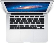 Apple Macbook Air 11" (MD711LL/B) 1.4GHz Core i5 4GB RAM 128GB SSD, Argento, Buono