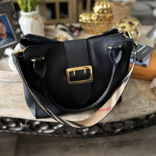 Burberry Soft Grain Black Gold