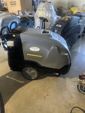 idropulitrice professionale acqua calda Pari Al Nuovo Garanzia ACC Inclusi Nuovi