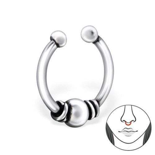 Piercing naso finto anello