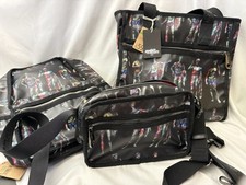 Jeremy Scott Per Carpisa -