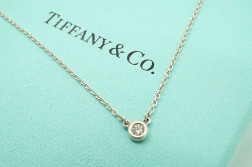 Tiffany dalla yard - &,