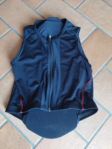Gilet salvaschiena per