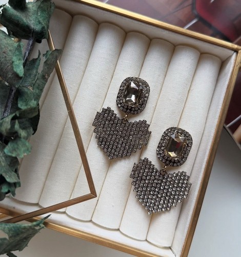 Orecchini scintillanti strass