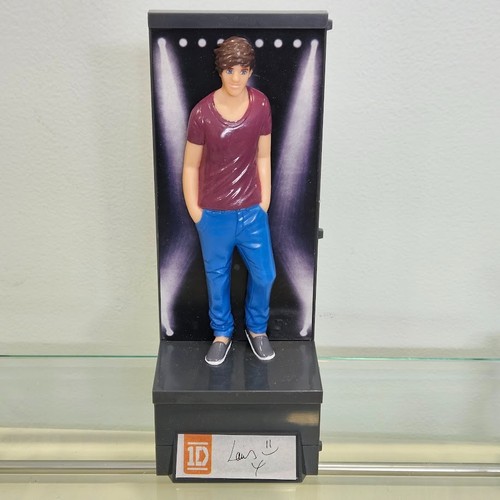 Louis tomlinson one direction - louis,