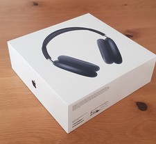 AirPods Max with Smart Case