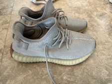 Adidas Yeezy Boost 350 V2