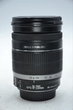 Canon EF-S 18-200 mm 18-200