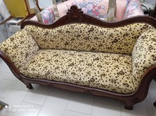divanetto stile 800 in velluto
