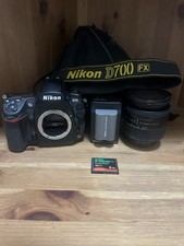 Nikon D700 FX + obiettivo nikon AF nikkor 24-85mm f/2,8-4 D e accessori