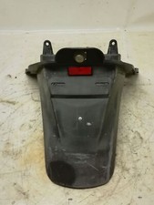 PORTA TARGA POSTERIORE PER SUZUKI UH 125 BURGMAN DEL 2005 (e42026)