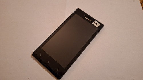Sony xperia st26i - j, schermo