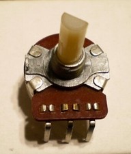 MemoryMoog NOS 5KA Pentola Rotante per Cuffie o Volume Master PN 925-045880-002