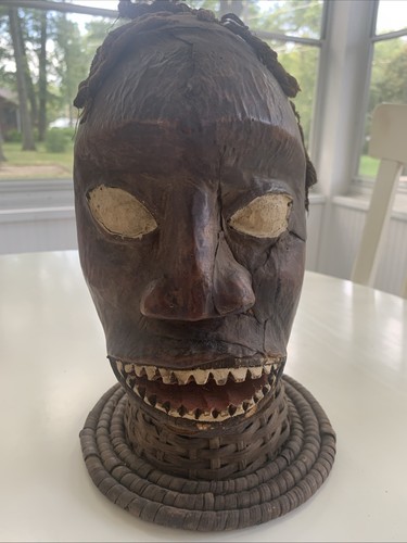 Maschera arte africana stemma