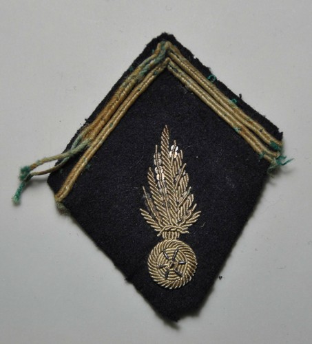 Patte col officier - de,