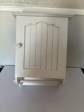 Armadietto porta medicinali