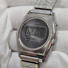 Vintage Texas Instrument LCD Digital Quartz Silver Tone Watch TI3H New Battery