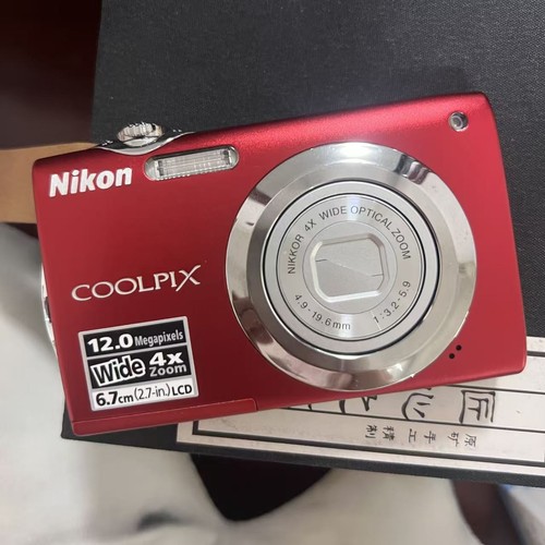 Nikon s3000 red - nikon,