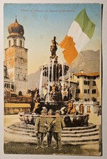 CARTOLINA VI° PRESTITO NAZIONALE, TRENTO PIAZZA DEL DUOMO CON SOLDATI 