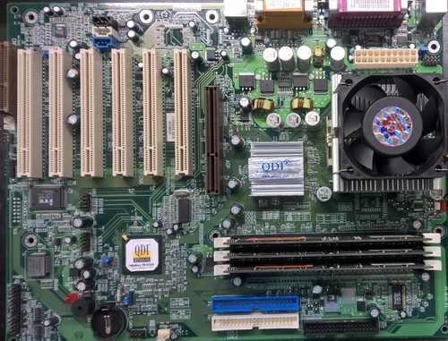 Bundle qdi kd7e 333x athlon - kd7e/333x,