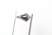 Diamante sfuso a forma di