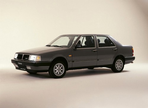 Fiat lancia thema poster - fiat,