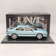 Modellino auto in resina 1/18