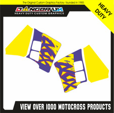 ADESIVI DECALCOMANIE GRAFICHE