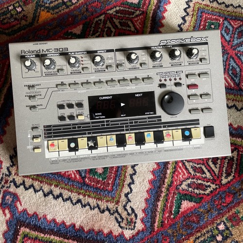 Roland 303 sintetizzatore - roland,