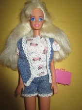 B-1058) OUTFIT BIONDO VINTAGE BARBIE MATTEL CINA 3 PEZZI + VECCHIE SCARPE + BORSA