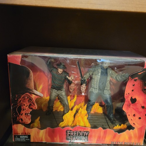 Cofanetto neca freddy - neca, vs