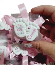 bomboniera nascita piedini bimba  calamita gattina marie aristogatti minu