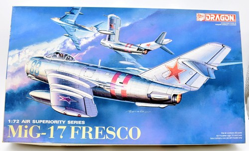 Modellino model kit montaggio